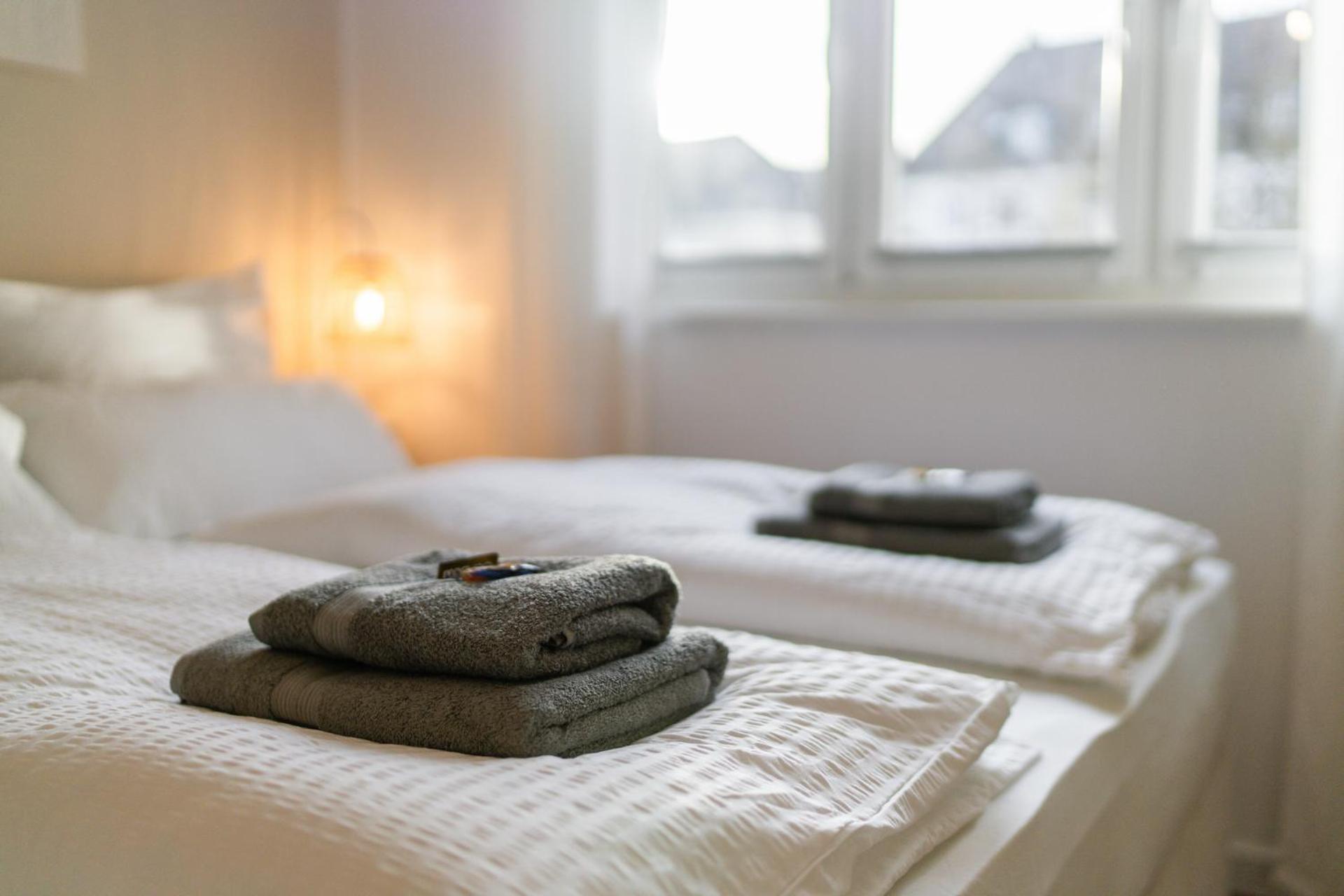Mitten In Wolfsburg - Happyhome - 2 Zimmer, 6 Personen, Outletcenter, Autostadt, Vw-Nah, Parken Dış mekan fotoğraf